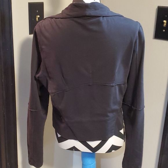 Jacket - Picture 2 of 6